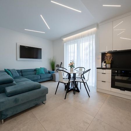 Apartament Z Tarasem Morska 8 Rewal 50M Do Morza Apartment Exterior photo