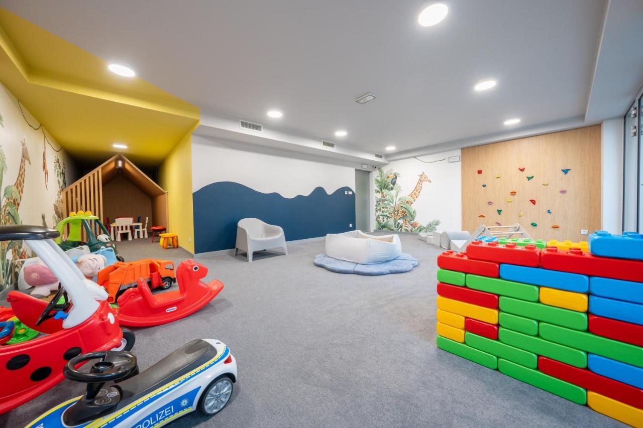 Apartament Z Tarasem Morska 8 Rewal 50M Do Morza Apartment Exterior photo